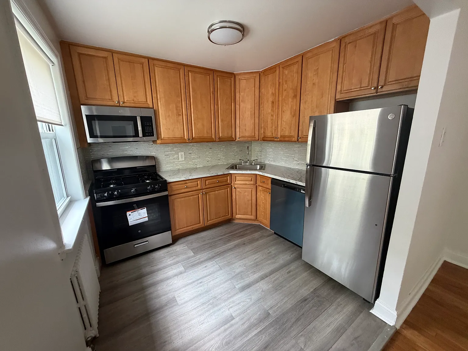 228th St, Oakland Gardens — Photo 4