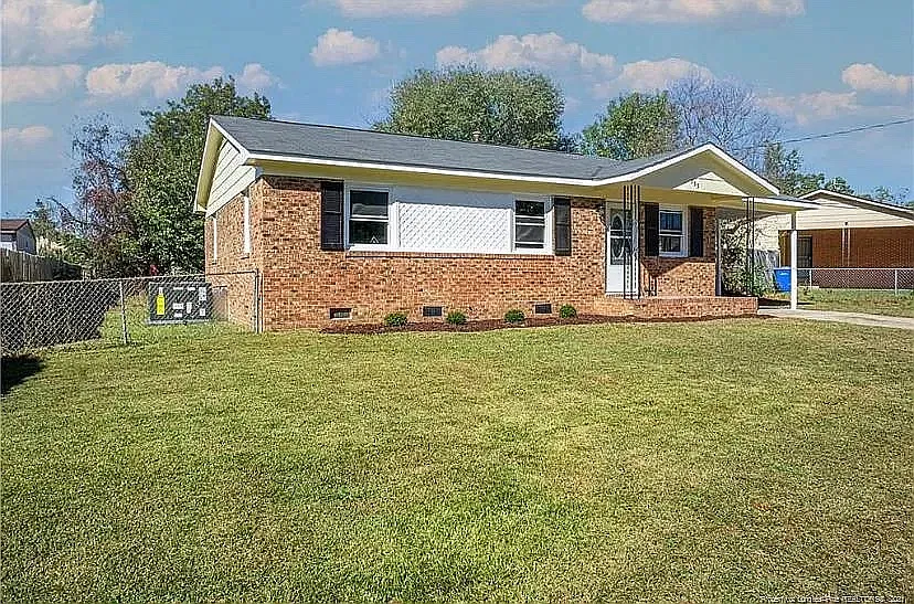3 bed, 1150 sqft, $1,500 — Photo 2