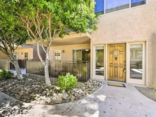 400 N Sunrise Way APT 116, Palm Springs, CA 92262