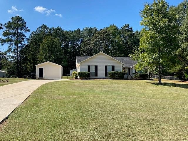 1st image of 207 Knob Hill Dr
