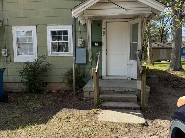 209 N Wilmington Ave #2, Dunn, NC 28334