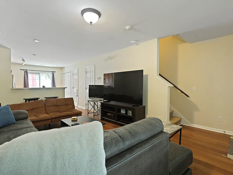223 Station Mill Blvd — Photo 8