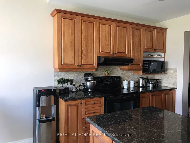 129 Rocky Hill Dr — Photo 20