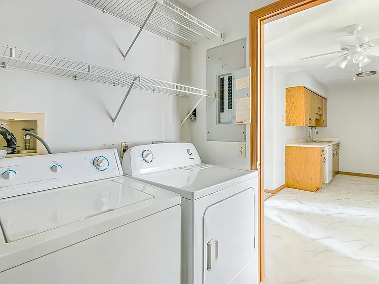 16 W Klubertanz Dr — Photo 21