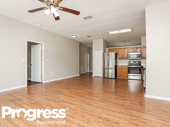4th image of 15908 Green Cove Blvd