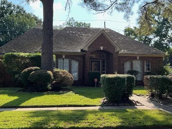319 S Cheddington Dr, Katy, TX 77450