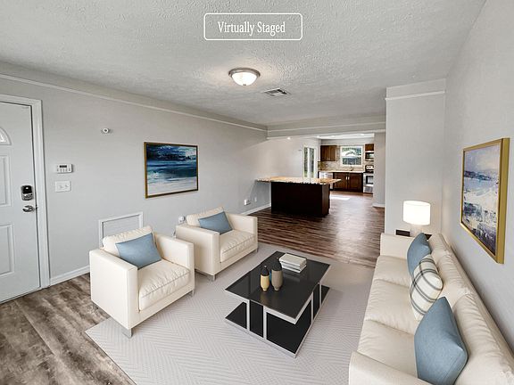 3rd image of 118 NE Jettie Terrace