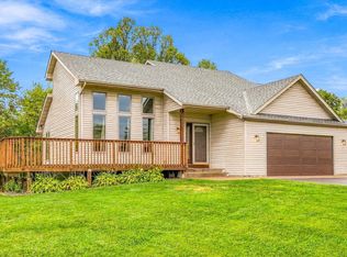 33644 Oasis Rd, Center City, MN 55012
