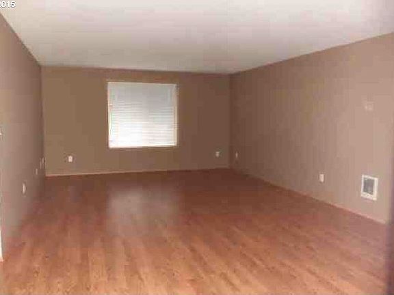 2nd image of 15916 NE 1st Cir