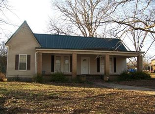 52 Fourth St, Carlton, GA 30627