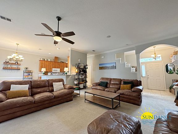 3rd image of 1552 Venice Ave