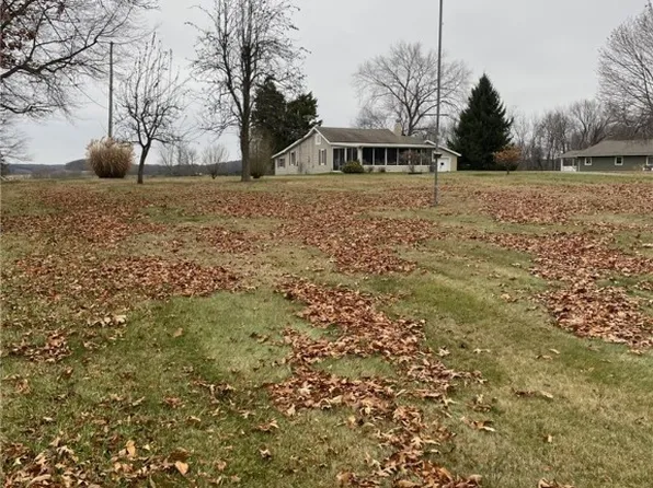 18349 Fife Coal Rd, Wellsville, OH 43968