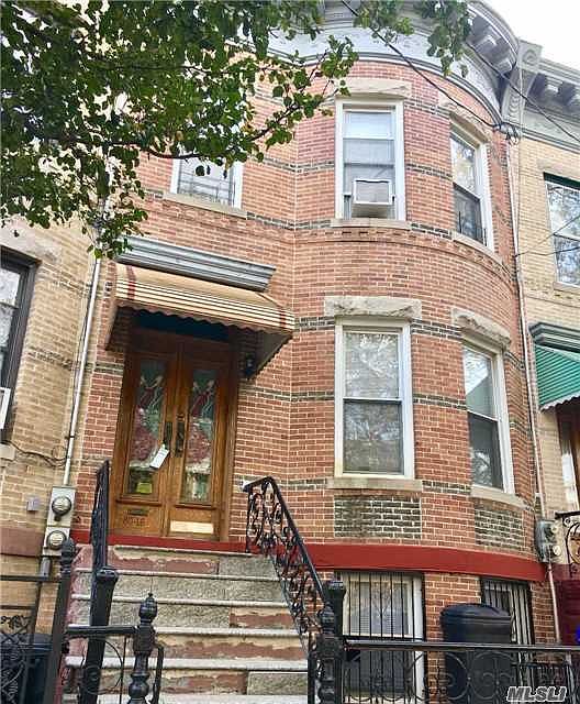 2nd image of 6016 70th Ave