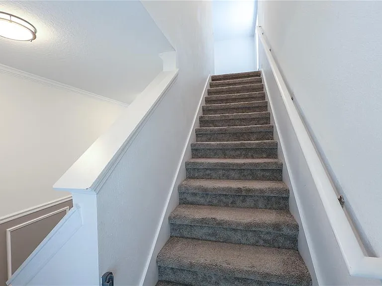 1821 Heart Lake Dr — Photo 17