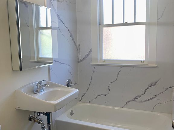 3rd image of 1202 Hampshire St APT 3