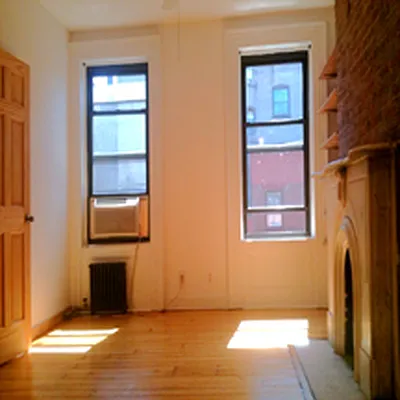 Rented by R New York | media 37