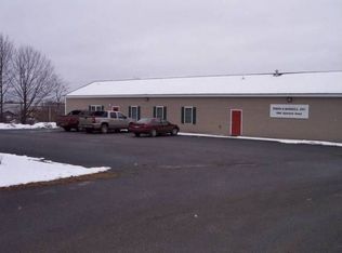 1380 Hammond St, Bangor, ME 04401