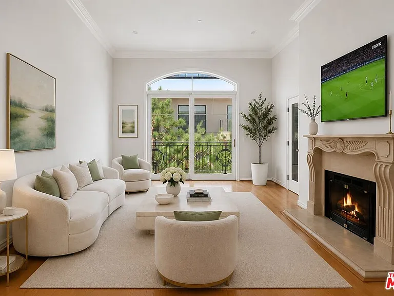 430 N Oakhurst Dr #Penthouse 406 — Photo 4