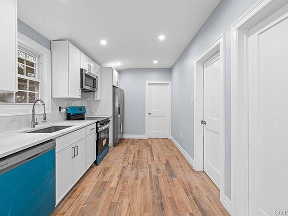 2nd image of 10948 120th St #1