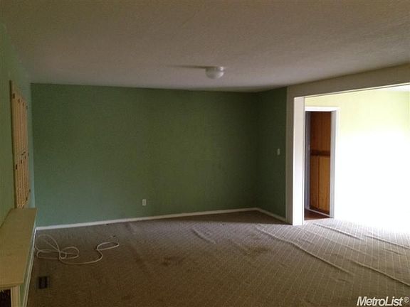 2nd image of 2561 Anaheim Ct