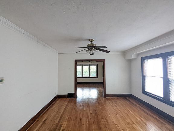 5th image of 14718 Bayes Ave #1