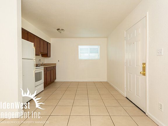 4th image of 1915 W Village Dr APT 4