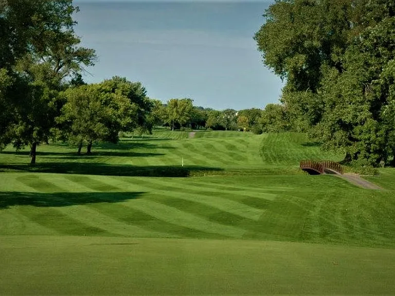 Brookview Golf and Lawn Bowling