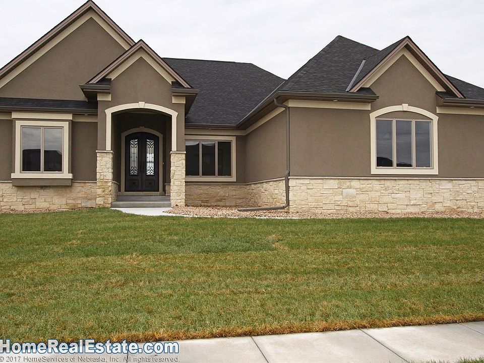 1st image of 7805 S 96th Bay