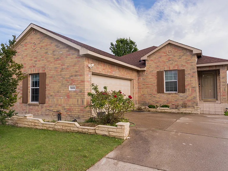 7009 Bountiful Grove Dr — Photo 2