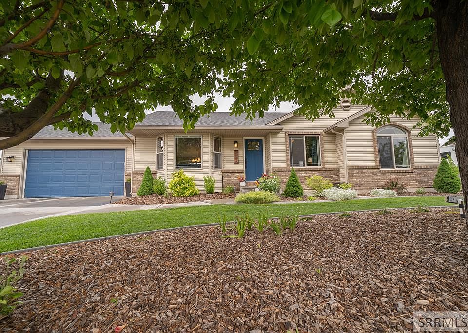 1st image of 2856 N Azure Dr