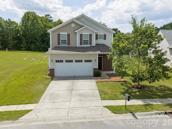 3rd image of 2021 Blue Stream Ln