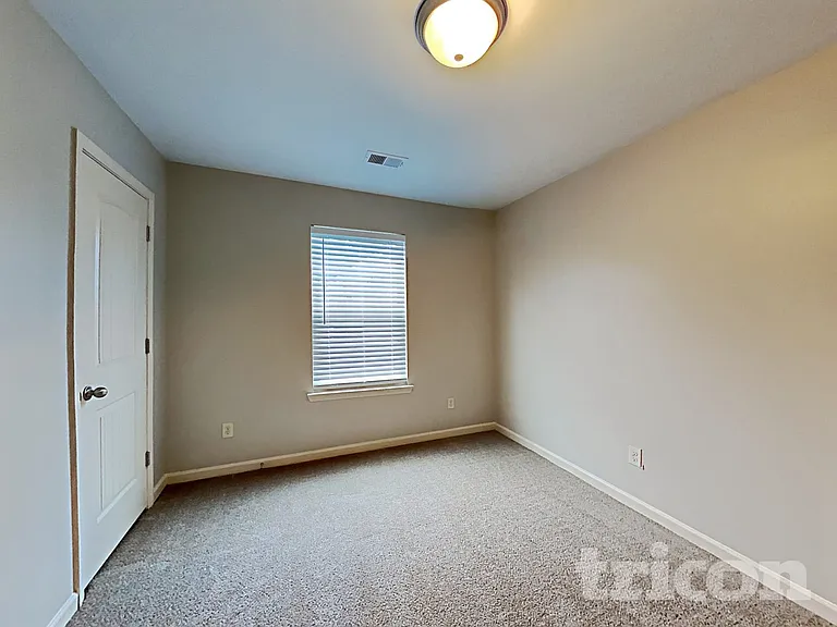 514 Lobdale Falls Dr — Photo 9