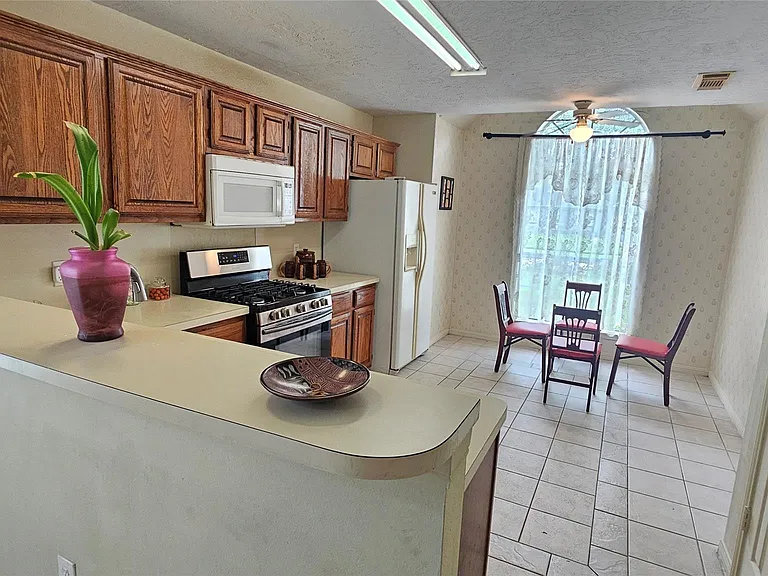 21435 Park Mill Ln — Photo 11