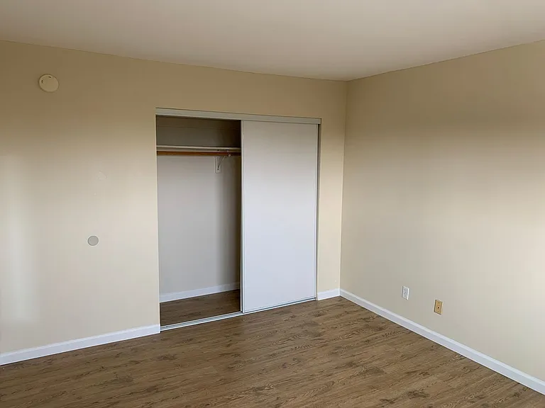 4700 Dexter Dr — Photo 14