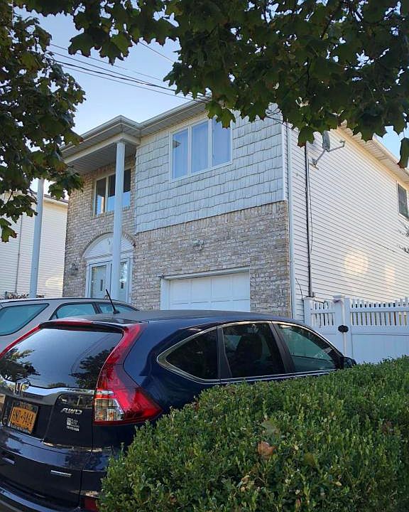 2nd image of 48 Balsam Pl