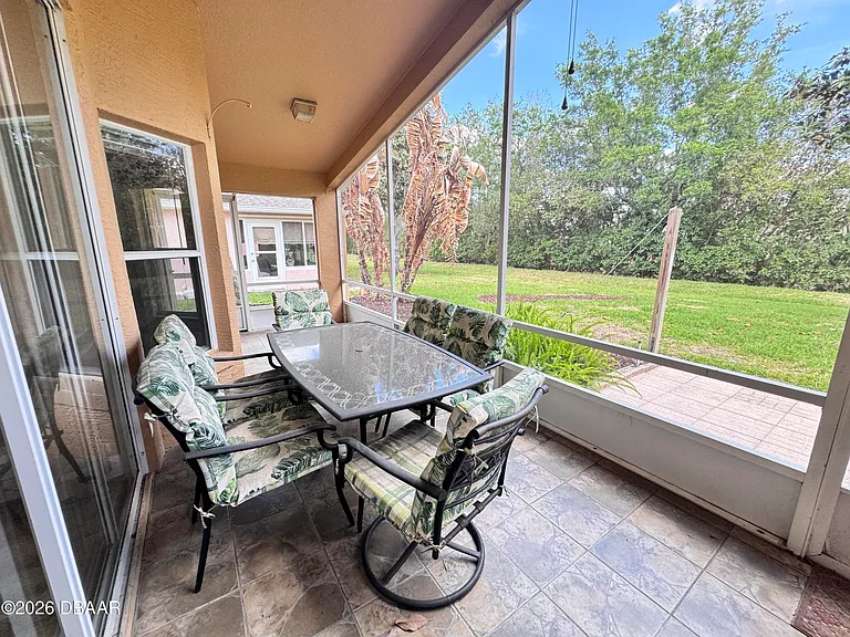 1315 Coconut Palm Cir — Photo 21