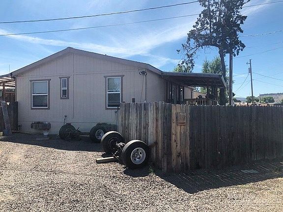 2nd image of 1502 NW Studebaker Dr