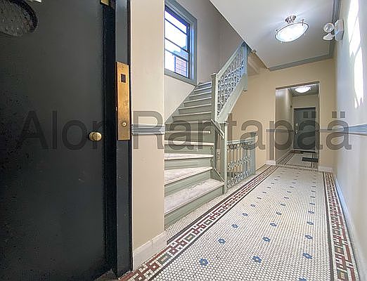 4th image of 261 W 21st St APT 29
