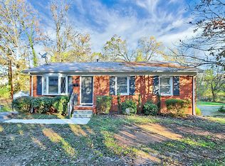 5007 Curtiswood Dr, Charlotte, NC 28213