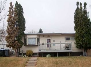 1552 Willow Dr, Cheyenne, WY 82001