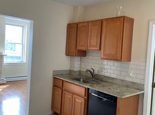 722 E 6th St #3LEFT, Boston, MA 02127