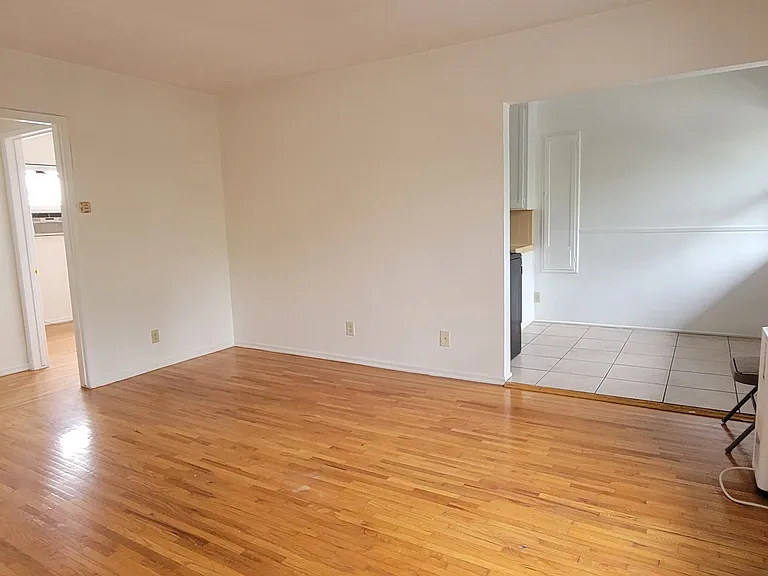 871 N Hoover St #873-1/2 — Photo 6