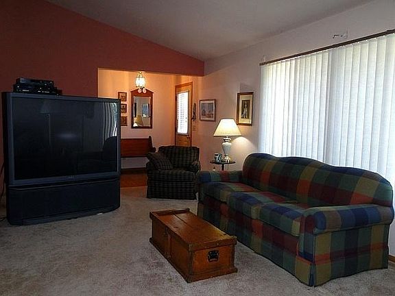 4th image of 627 Aber Dr