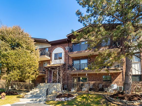 2nd image of 13931 James Dr APT 806