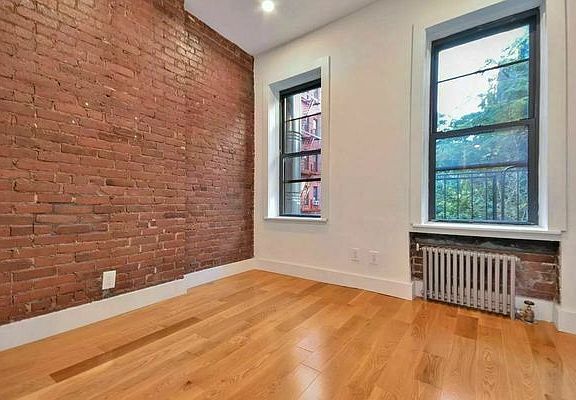 2nd image of 1709 2nd Ave #4BB