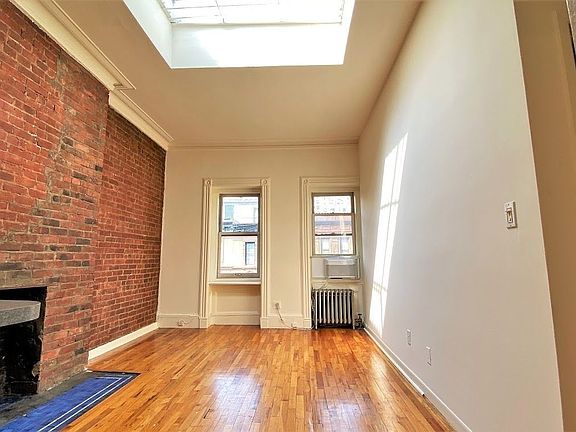 2nd image of 58 W 84th St #4S