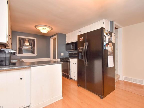 5th image of 407 Glendola Ave