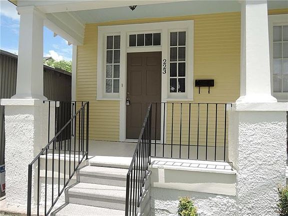 2nd image of 223 S Saint Patrick St