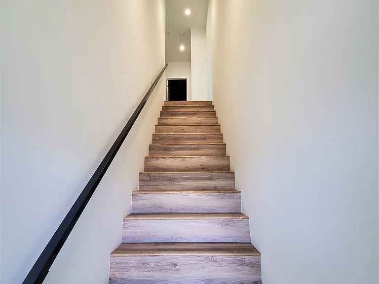 2337 Crenshaw Blvd #1/2 — Photo 2