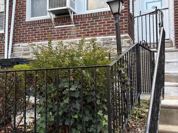 1934 73rd Ave, Philadelphia, PA 19138